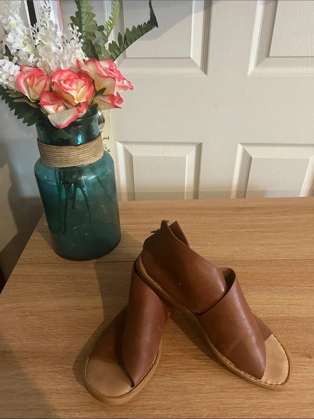 Born Tan Brown Leather Slide Sandals